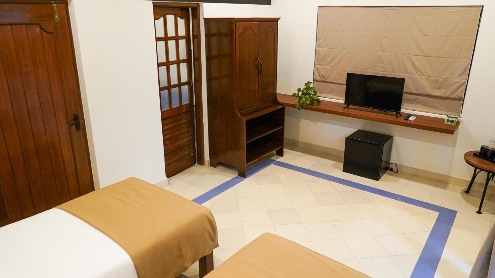 Olive Hotel Alidia Beach Resort By Embassy Group Baga Eksteriør bilde